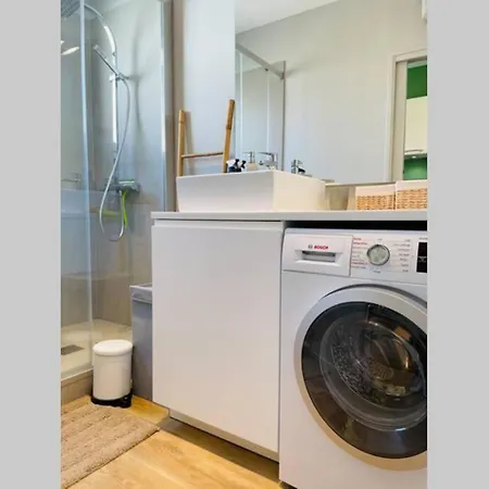 Lumineux A 300m De La